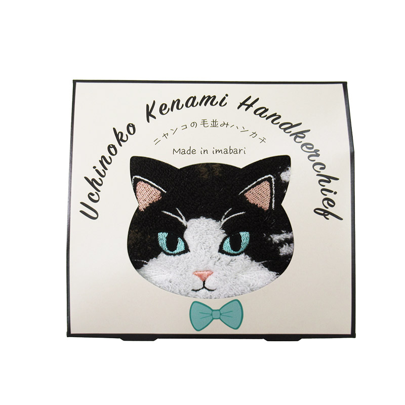 ニャンコの毛並みハンカチ ハチワレ(ブラウンタビーホワイト)